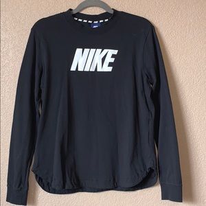 Nike long sleeve shirt